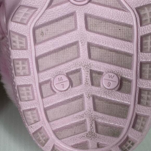 CROCS Fur Sure Classic Lined Clogs Women 7/Men 9 Street Style Faux Fur Platform - Picture 8 of 9